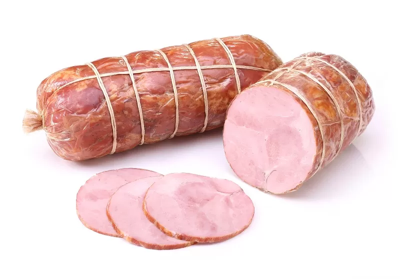 «Рулет из вырезки домашний» в целлофане